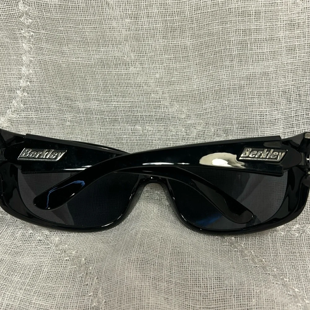 Bundle of 5 pairs of sunglasses
